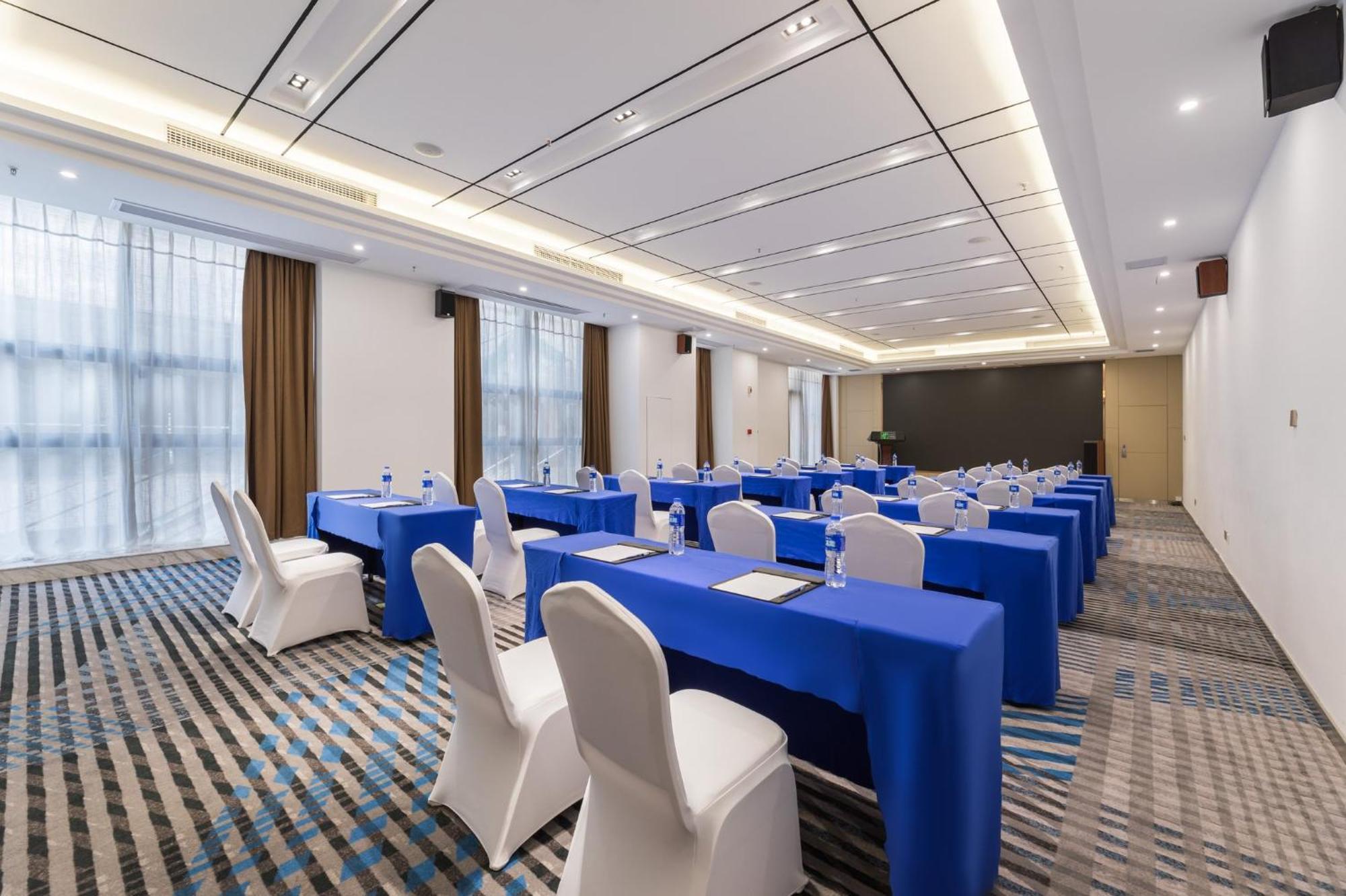 Holiday Inn Express - Liuyang Development Zone By Ihg Changsha Huanghua Airport Exteriör bild
