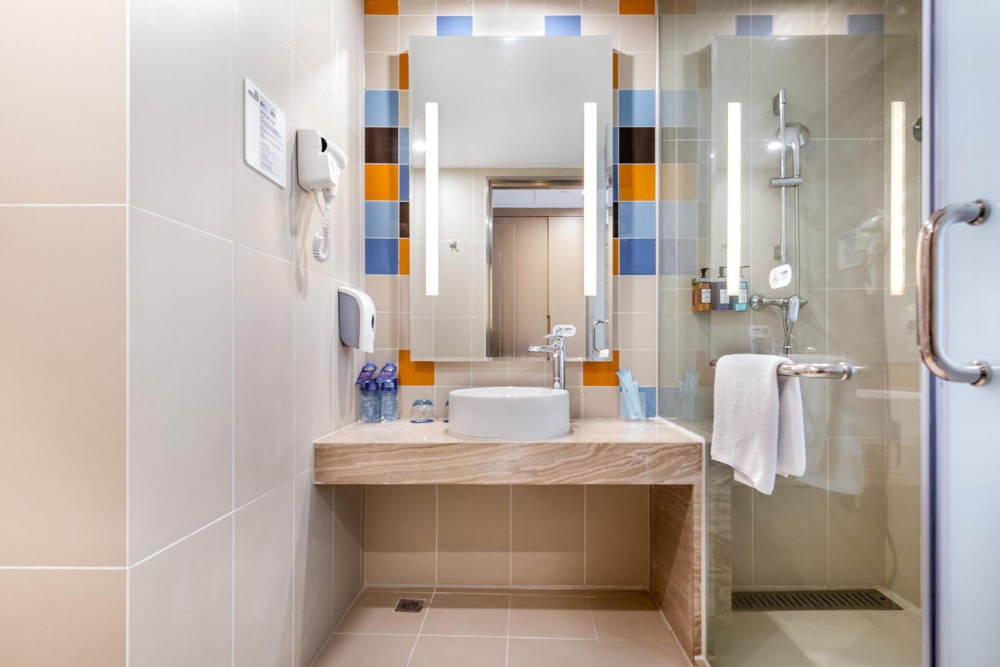 Holiday Inn Express - Liuyang Development Zone By Ihg Changsha Huanghua Airport Exteriör bild
